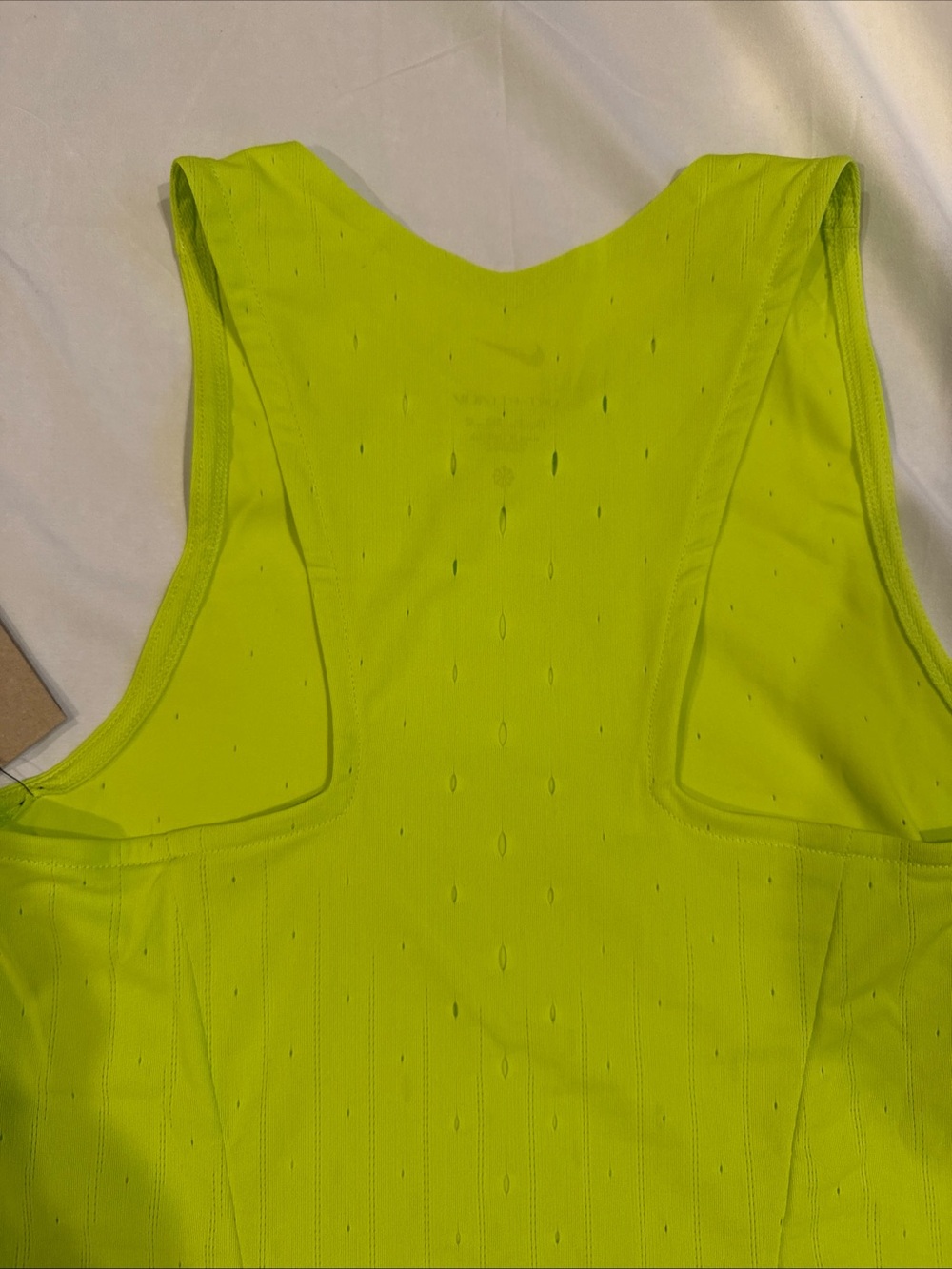 NWT Nike Dri-FIT ADV AeroSwift Running Women's XS Singlet Cyber Green FN2504 - Picture 8 of 8
